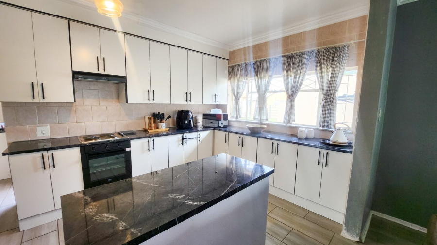 4 Bedroom Property for Sale in Stilfontein Ext 4 North West